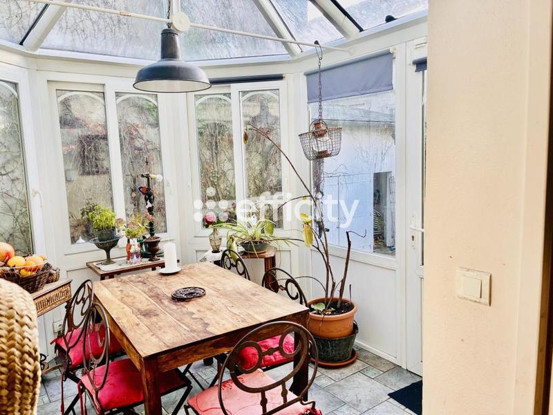 Maison de maîtres - 186 m² - 8 pièces