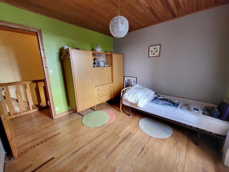 Maison - 163 m² - 9 pièces