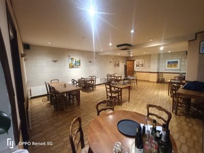 Local commercial - 350 m² - 8 pièces