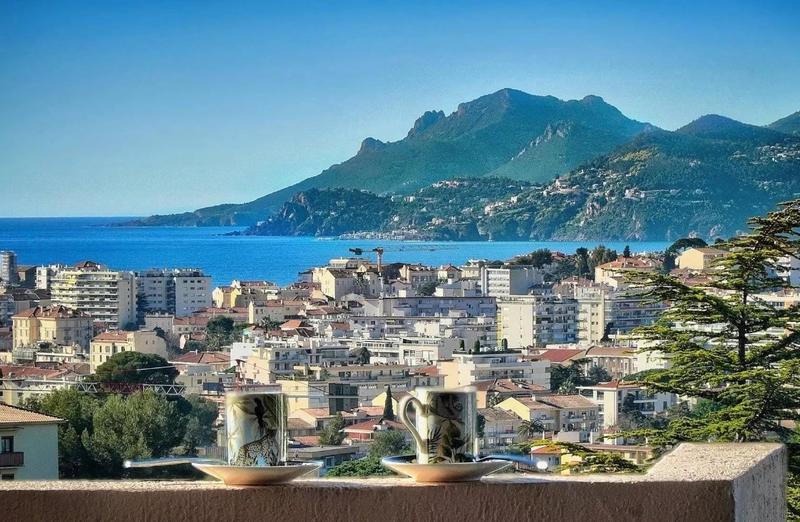 Appartement - 120 m² - 3 pièces