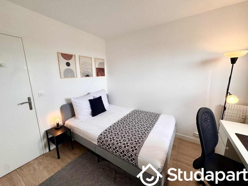 Chambre - 9 m² - 1 pièce