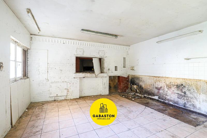 Local commercial - 67 m² - 3 pièces