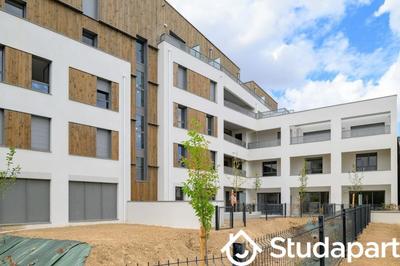 Chambre - 12 m² - 1 pièce