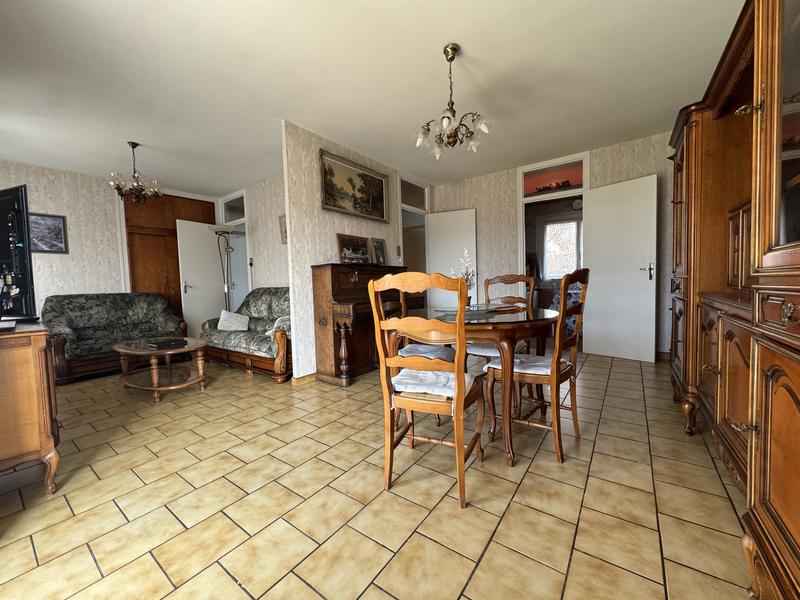 Maison - 98 m² - 5 pièces