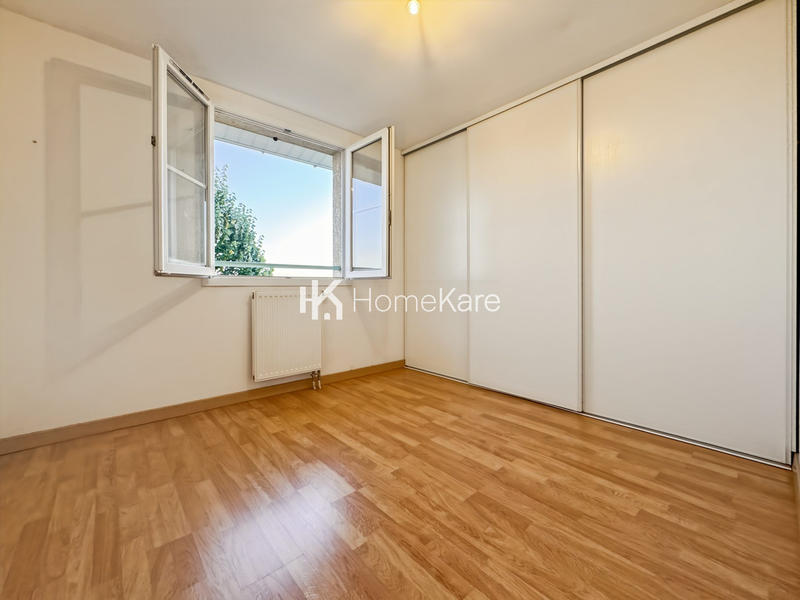 Maison - 102 m² - 5 pièces