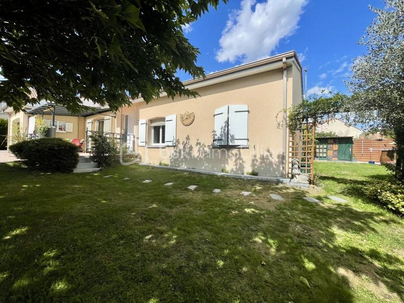 Pavillon - 110 m² - 5 pièces