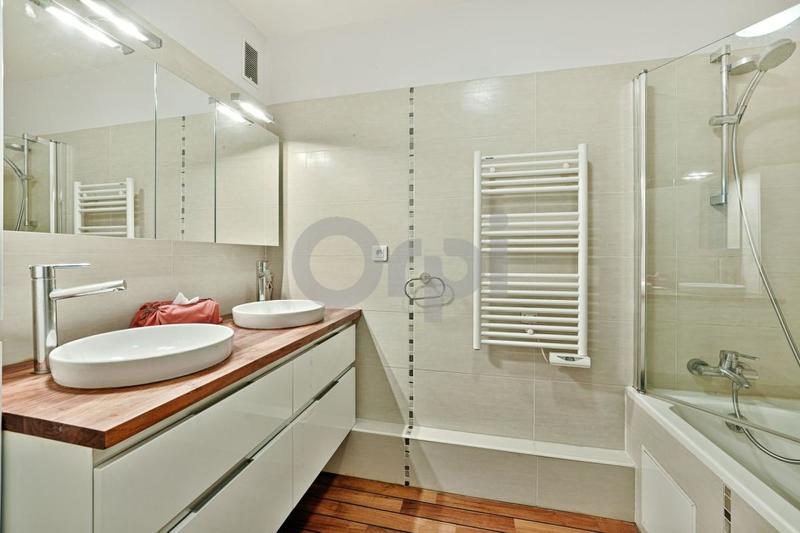 Appartement - 97 m² - 5 pièces