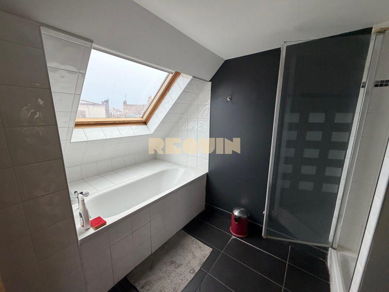 Appartement - 96 m² - 5 pièces