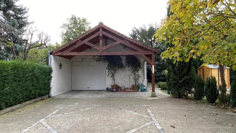 Terrain constructible - 749 m²