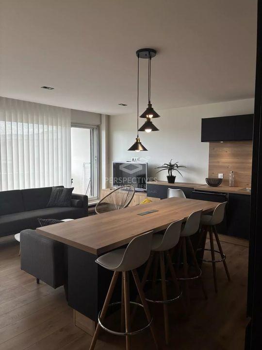 Appartement - 103 m² - 5 pièces