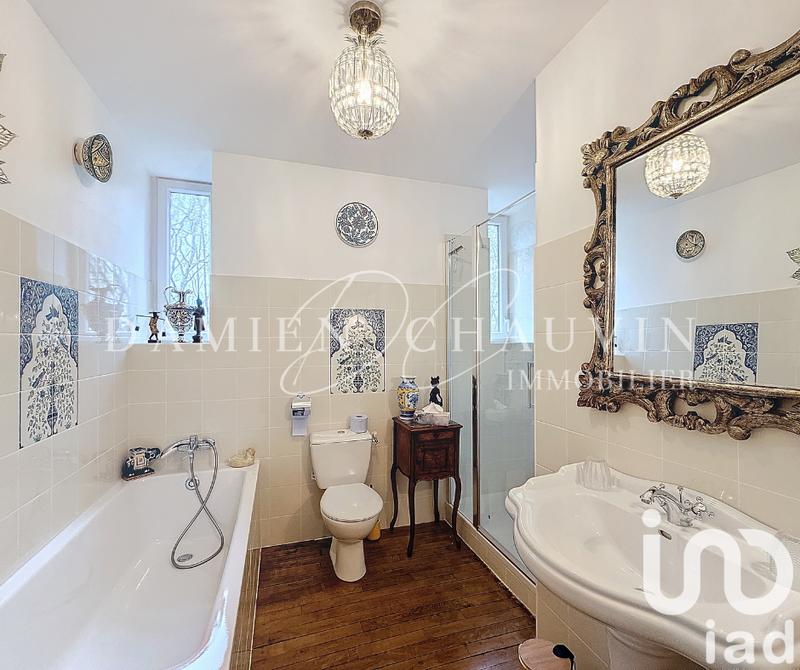 Maison - 320 m² - 8 pièces