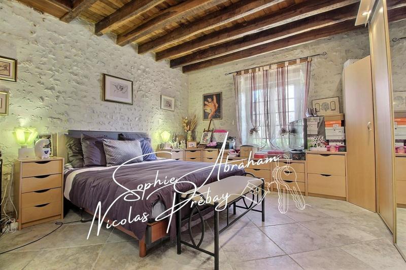 Maison - 176 m² - 7 pièces