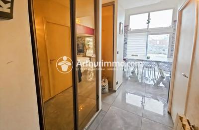 Appartement - 100 m² - 5 pièces