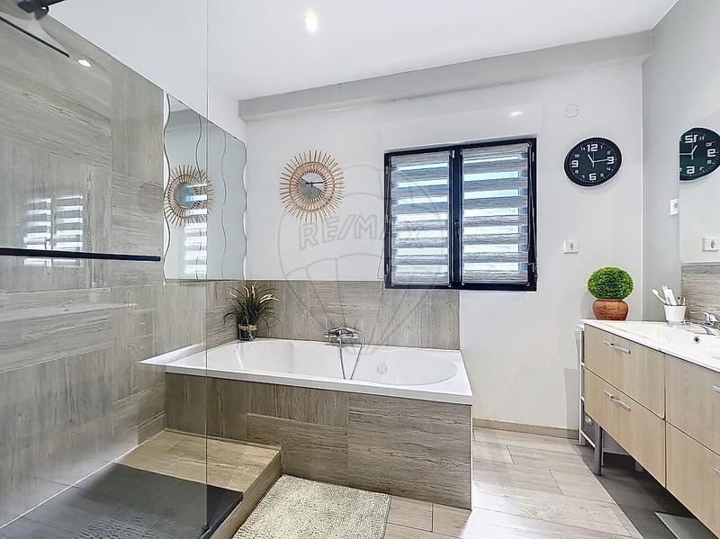 Maison - 128 m² - 5 pièces