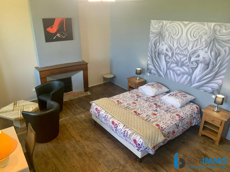 Maison - 820 m² - 18 pièces