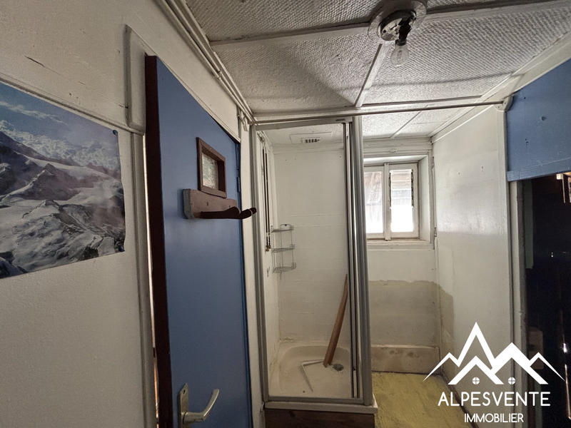 Maison - 106 m² - 11 pièces