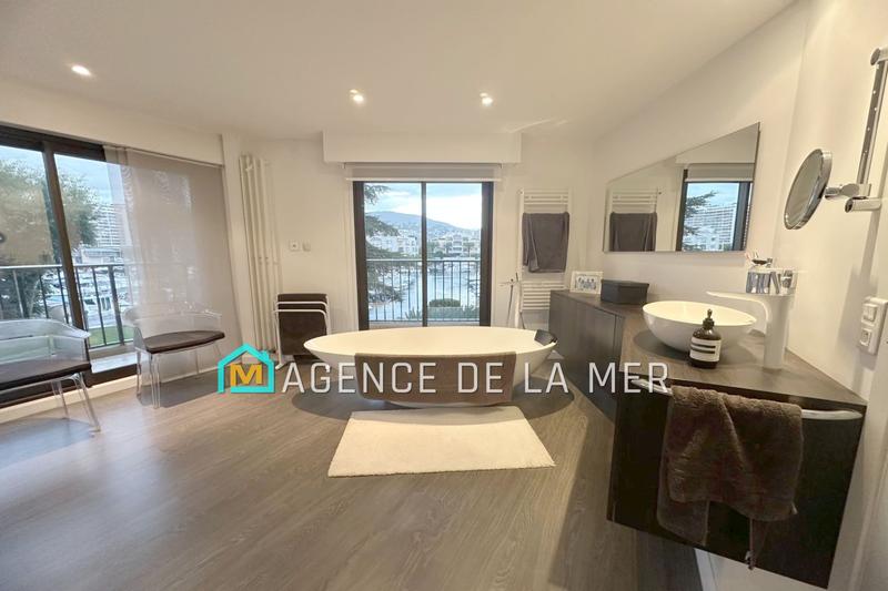 Appartement - 121 m² - 4 pièces