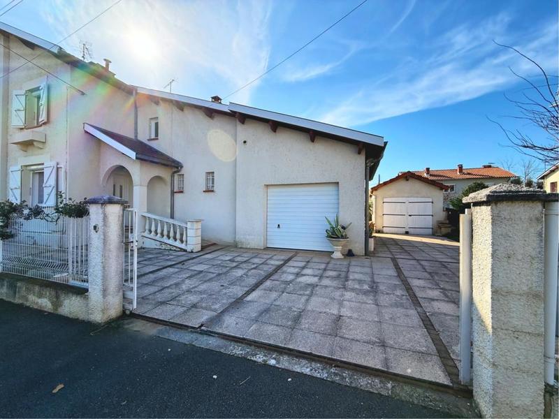 Maison - 95 m² - 5 pièces