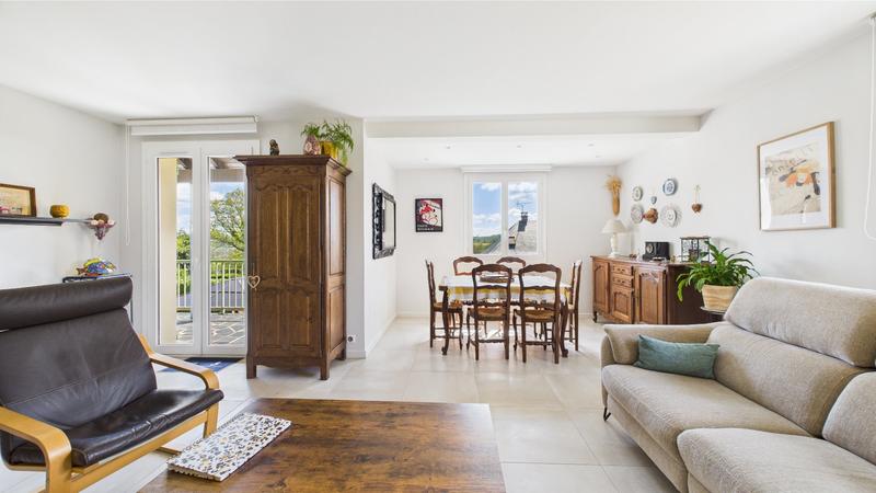 Maison - 200 m² - 6 pièces