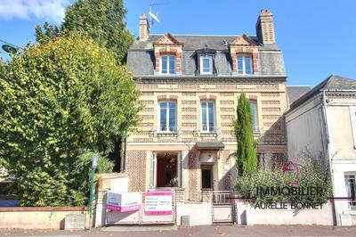 Maison - 180 m² - 7 pièces