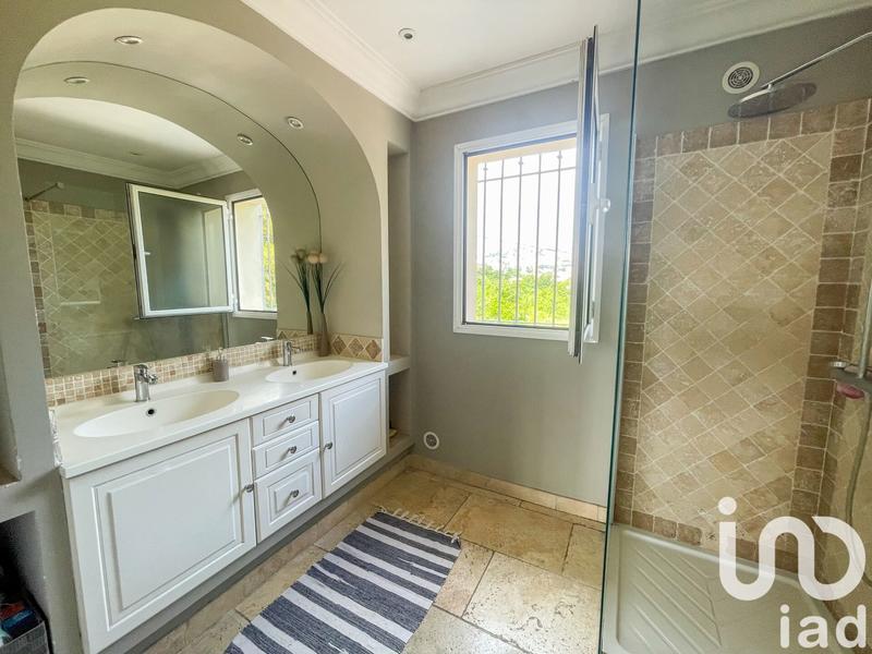 Maison - 187 m² - 5 pièces