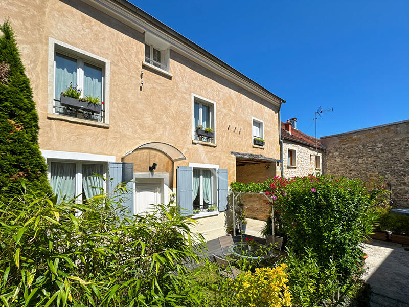 Maison de village - 90 m² - 5 pièces