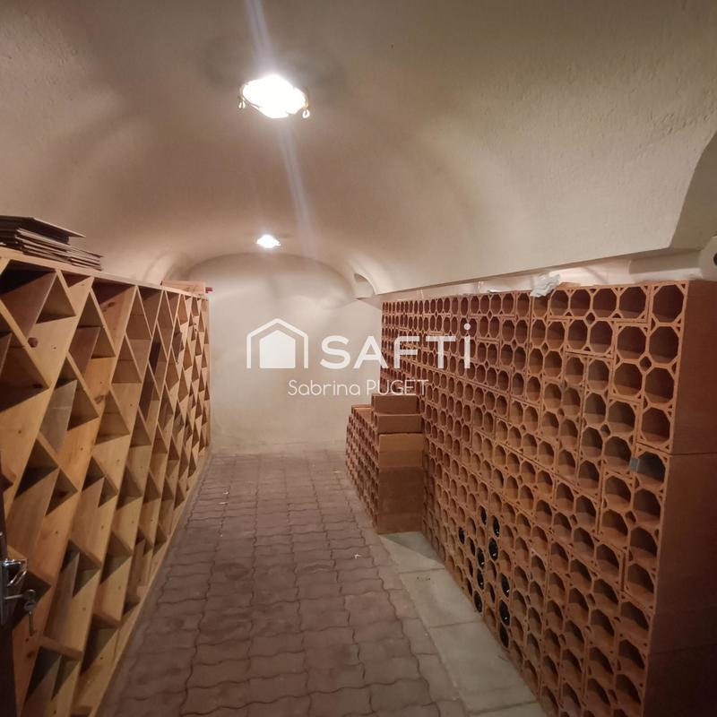 Villa - 360 m² - 12 pièces