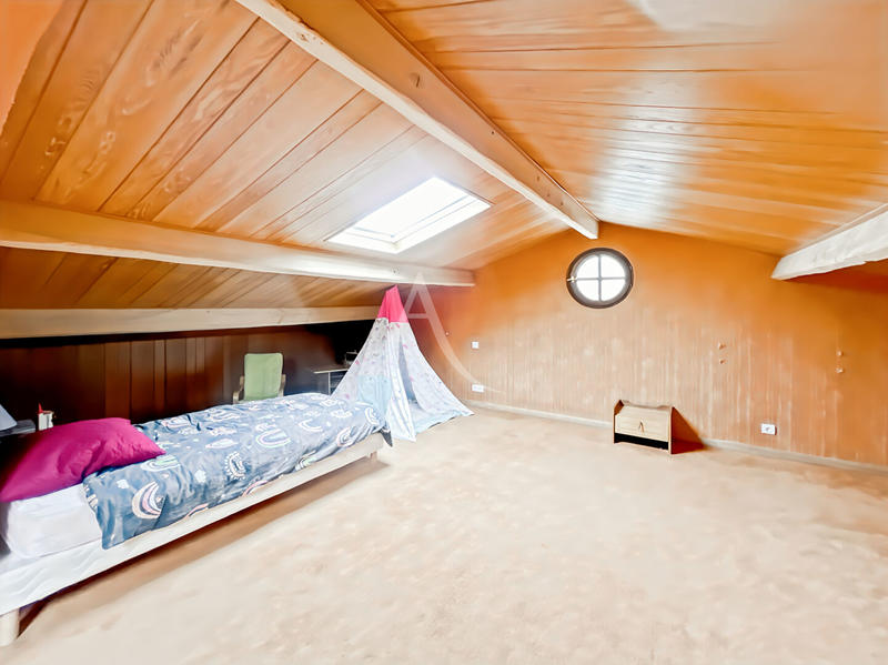 Maison - 188 m² - 7 pièces