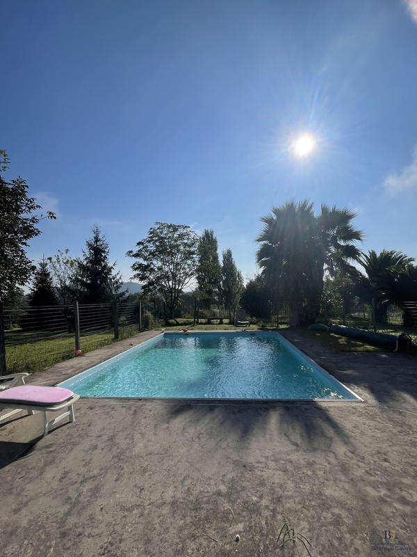 Maison ancienne - 343 m² - 9 pièces