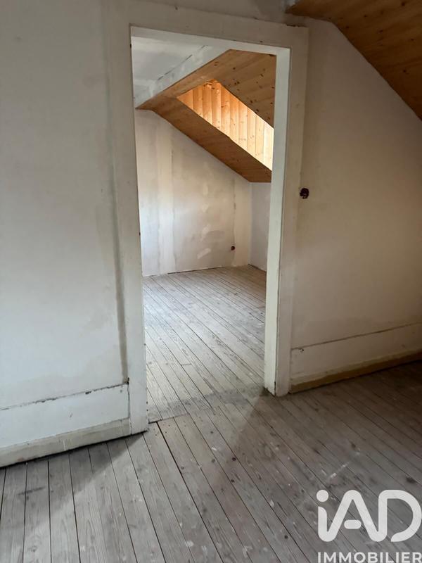 Maison - 240 m² - 5 pièces