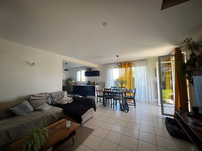 Maison - 90 m² - 4 pièces