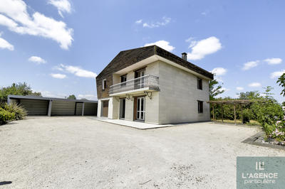 Maison - 155 m² - 6 pièces