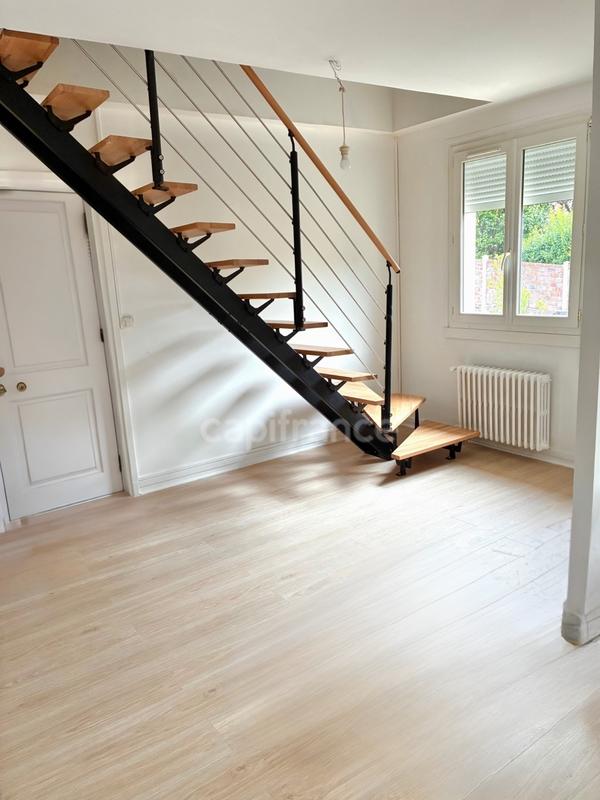 Maison - 137 m² - 6 pièces