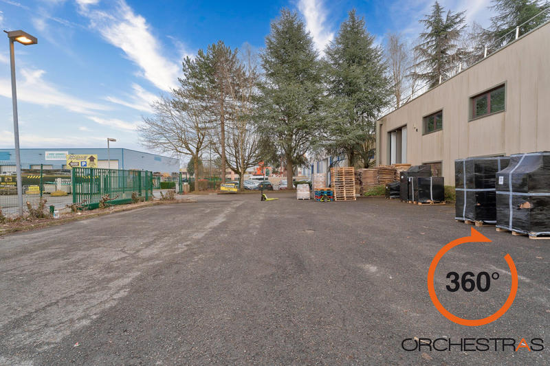Entrepôt - 980 m²