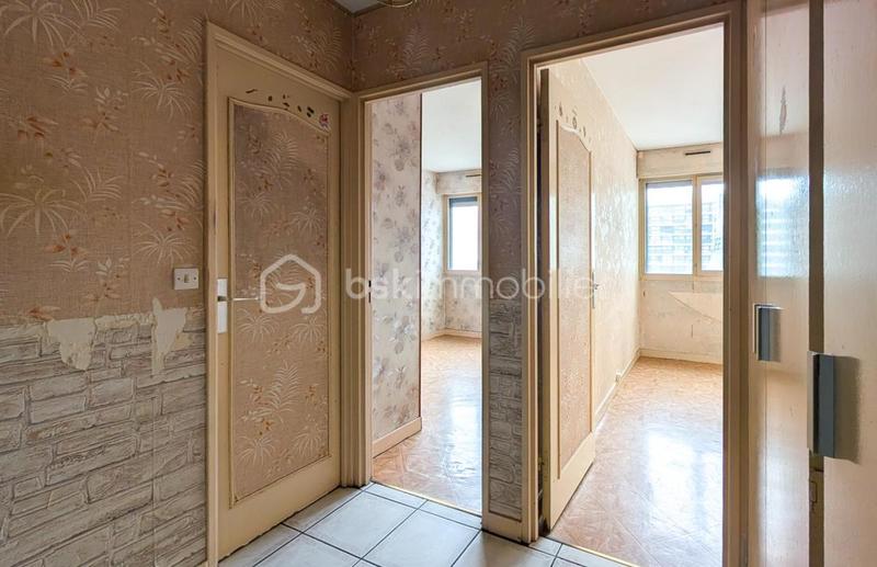 Appartement - 64 m² - 4 pièces