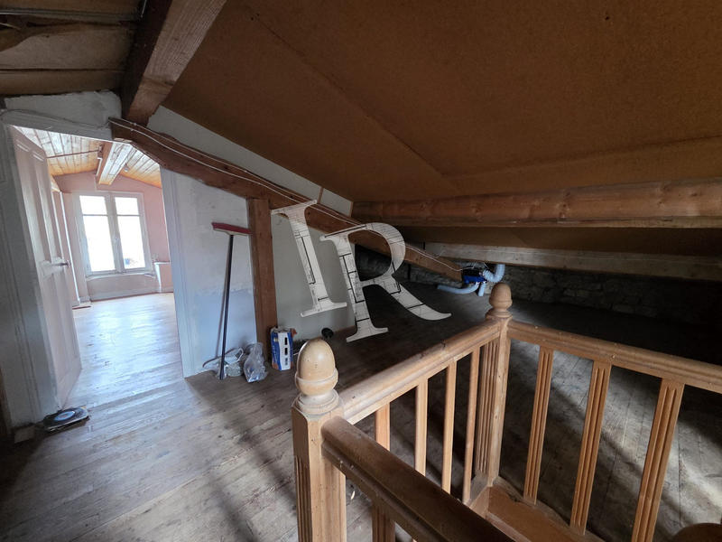 Maison - 97 m² - 5 pièces