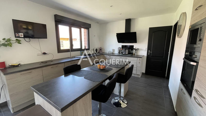 Villa - 96 m² - 5 pièces