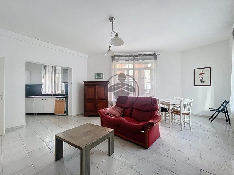 Maison - 77 m² - 5 pièces