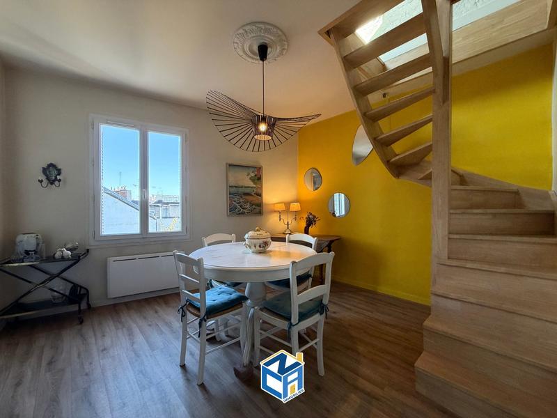 Appartement - 99 m² - 5 pièces