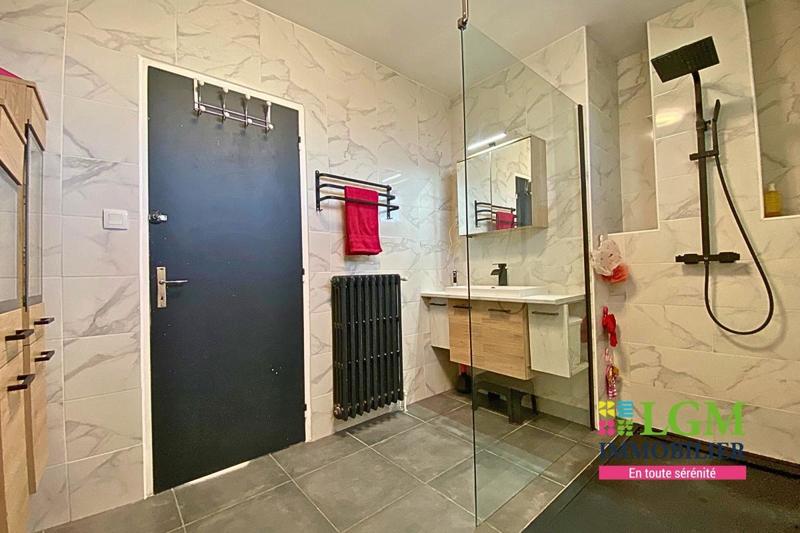 Maison - 93 m² - 4 pièces