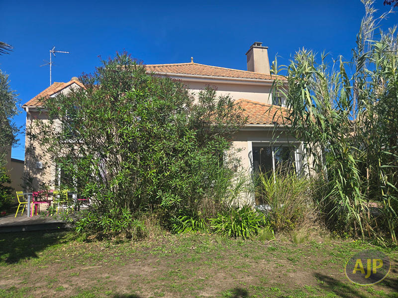 Maison - 166 m² - 7 pièces