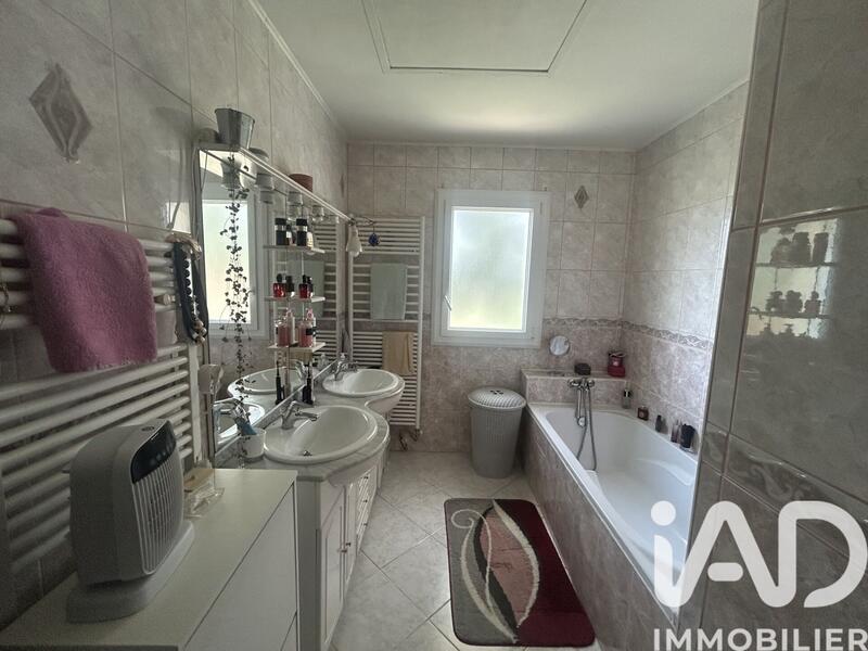 Maison - 150 m² - 5 pièces