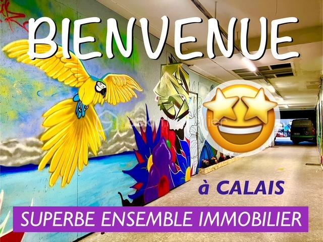 Maison - 650 m² - 12 pièces