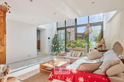 Maison - 288 m² - 5 pièces