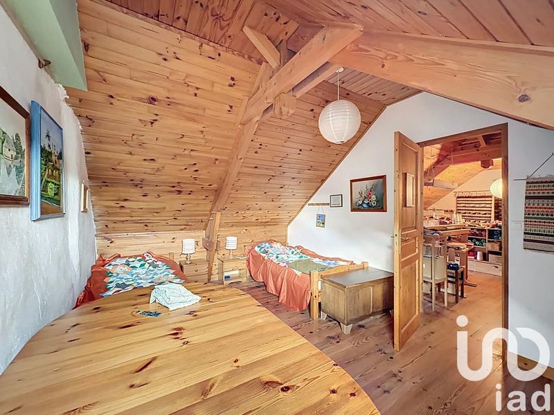 Maison - 205 m² - 7 pièces