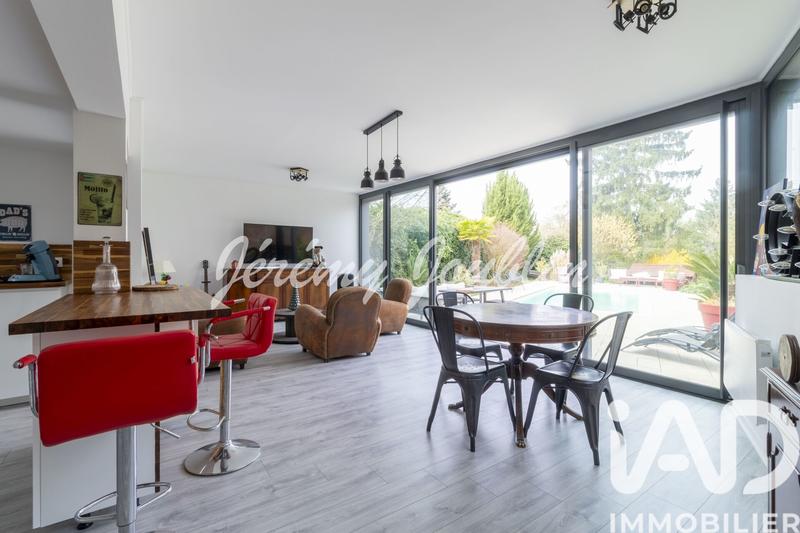 Maison - 143 m² - 7 pièces