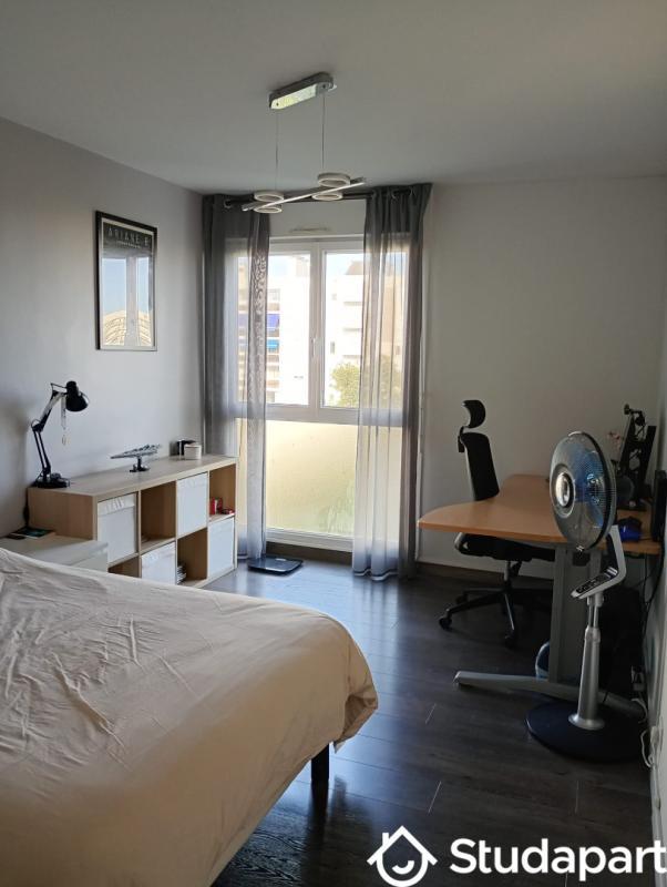 Chambre - 14 m² - 1 pièce