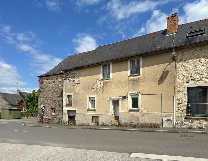 Maison - 242 m² - 4 pièces