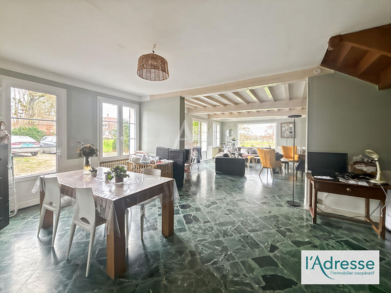 Maison - 258 m² - 7 pièces