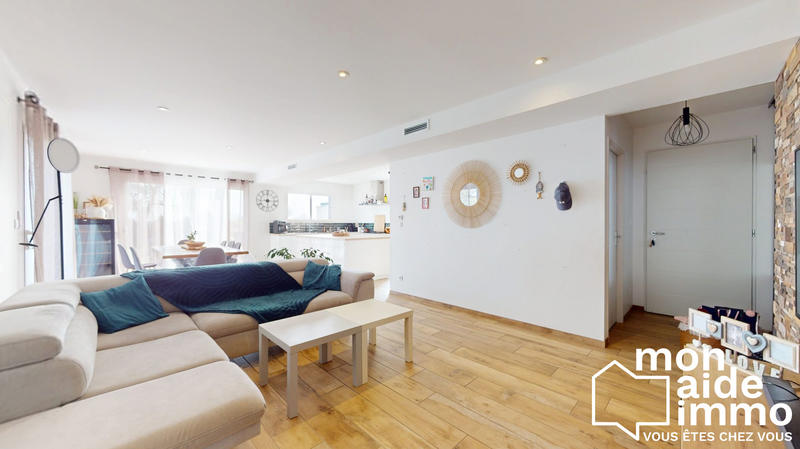 Maison - 104 m² - 5 pièces